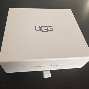 UGG sheepskin & suede care kit